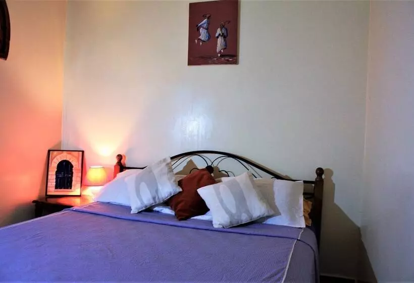Crocro Surf Hostel