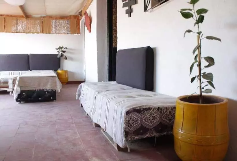 Crocro Surf Hostel