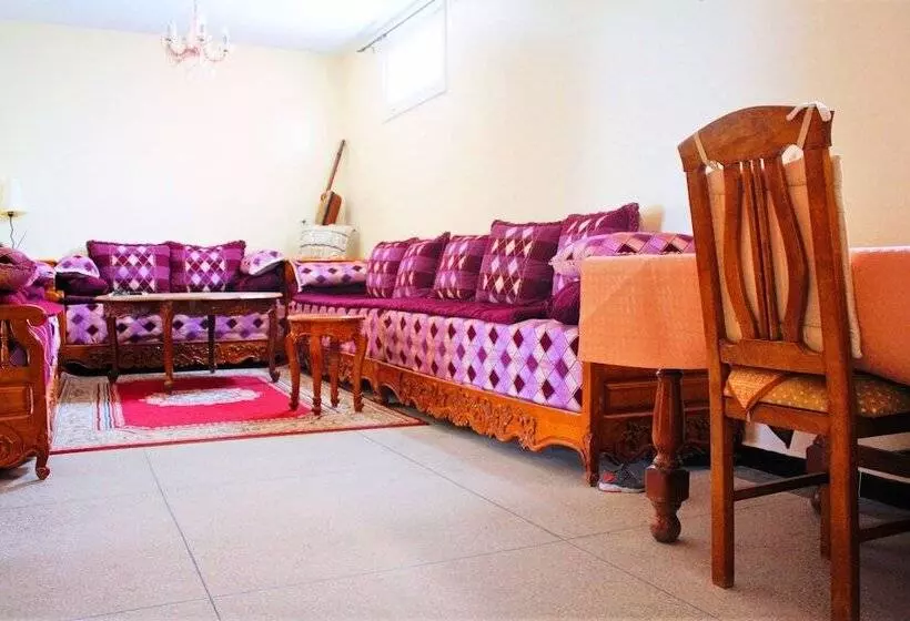 Crocro Surf Hostel