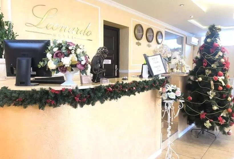 ホテル Grand Leonardo