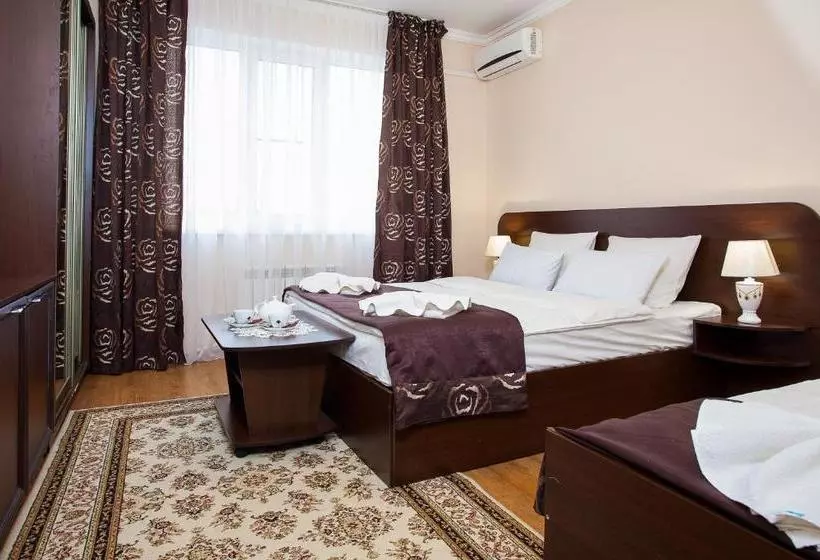 ホテル Grand Leonardo