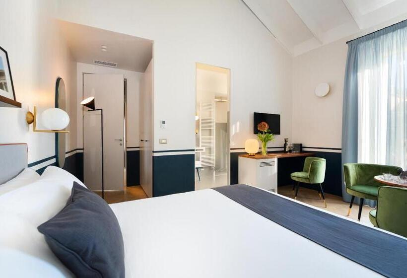 客栈 Velvet Grey Boutique