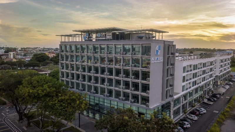 Az Hotel & Serviced Apartments