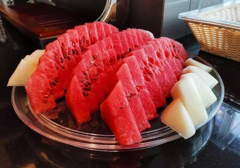 Az Hotel & Serviced Apartments