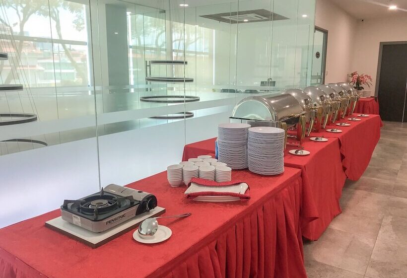 Az Hotel & Serviced Apartments