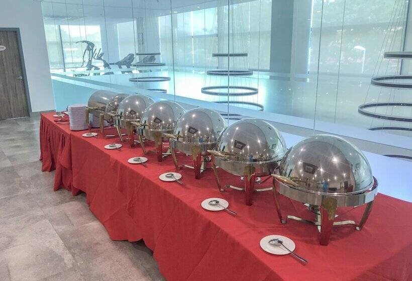 Az Hotel & Serviced Apartments