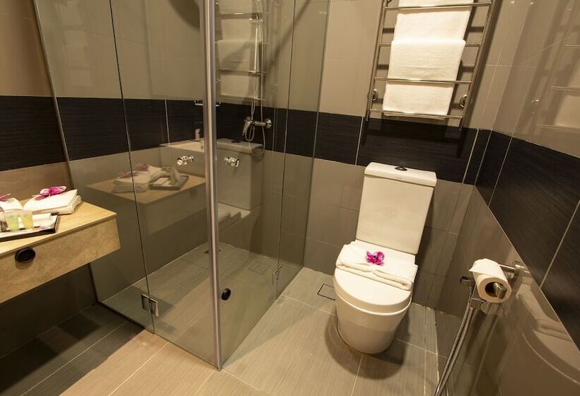 Az Hotel & Serviced Apartments