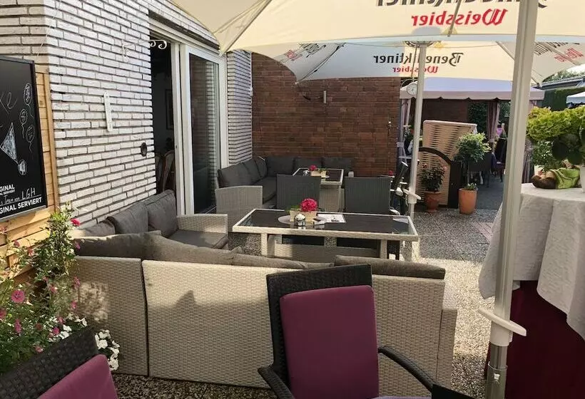 Landgasthof Rheda Hotel   Restaurant