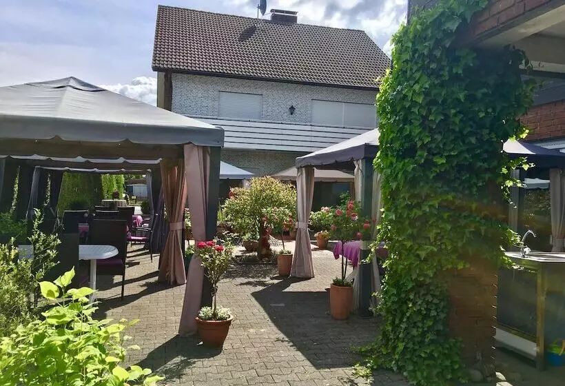 Landgasthof Rheda Hotel   Restaurant