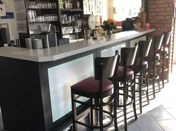 Landgasthof Rheda Hotel   Restaurant