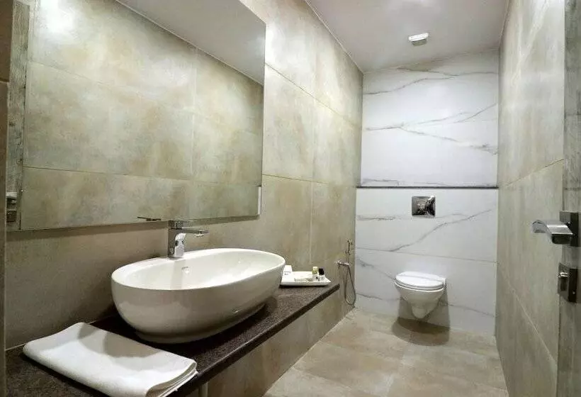 هتل Royal Park Resorts, Zirakpur, Pb