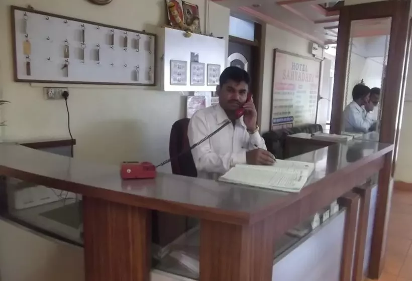 Hotelli Sahyadree Lodging