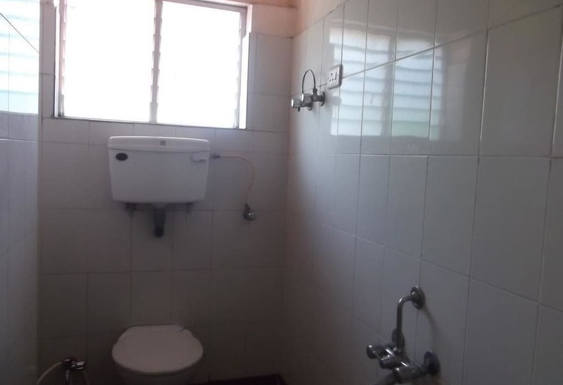 فندق Sahyadree Lodging