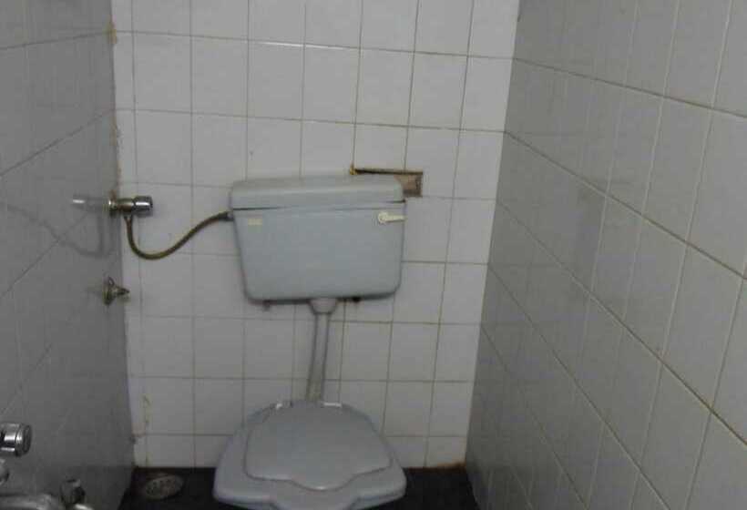 فندق Sahyadree Lodging