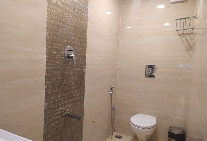 Отель Spago Inn