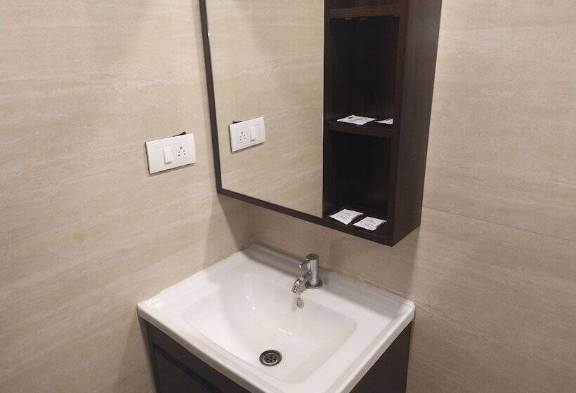 Отель Spago Inn