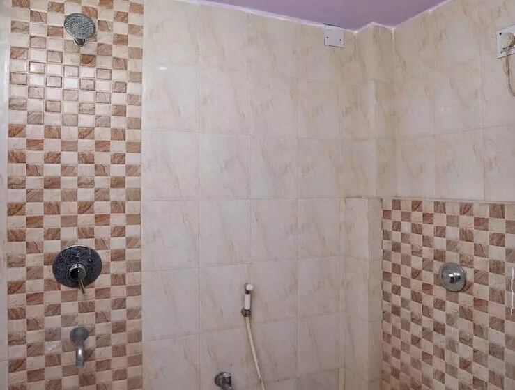 Hotelli Vineet By Oyo Rooms
