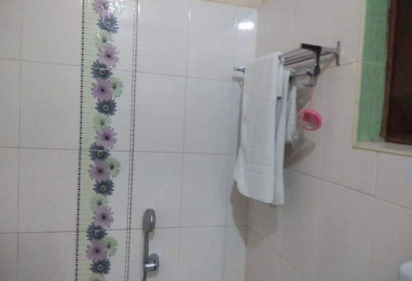 בית מלון כפרי Windhaven Resort By Oyo Rooms