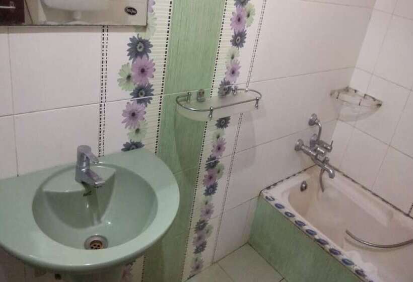 בית מלון כפרי Windhaven Resort By Oyo Rooms