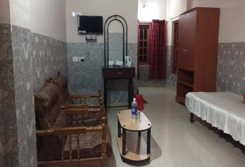 בית מלון כפרי Windhaven Resort By Oyo Rooms