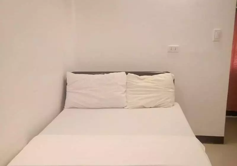 Hotelli Wjv Inn Carcar