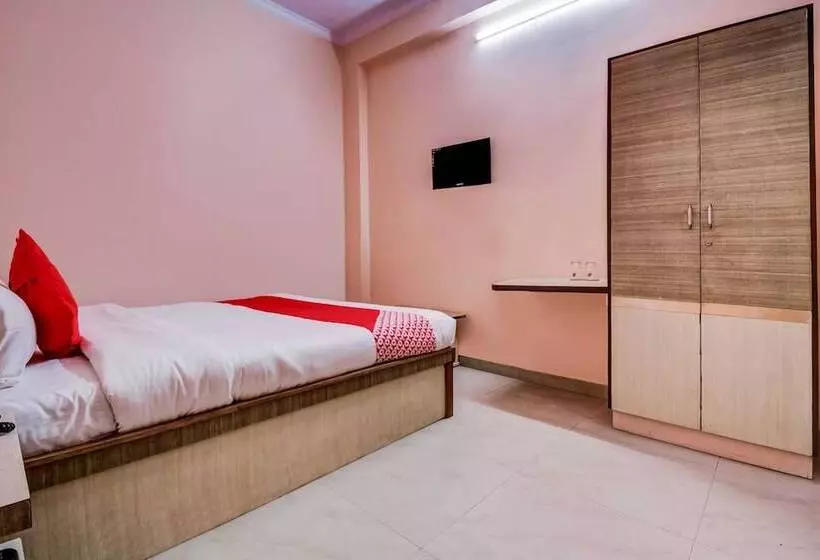 Oyo 17250 Hotel Ganesham