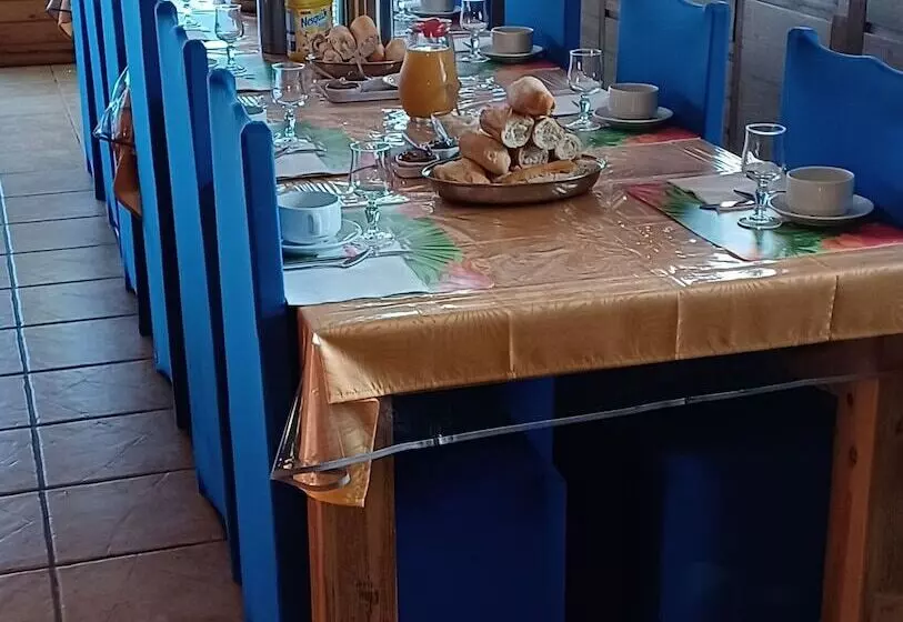 پانسیون Alicalapa Tenon Clement