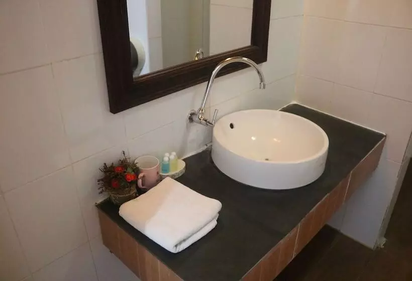 پانسیون Villa Merry 2