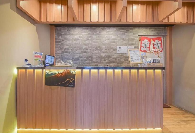 Retkeilymaja Tokyo Cubo