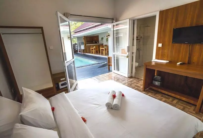 ホテル Bale Datu Bungalow