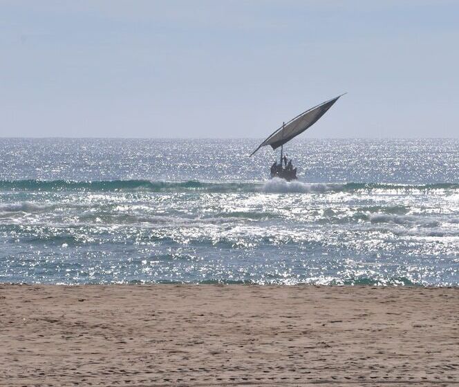 هتل Eclectic Beach Retreat