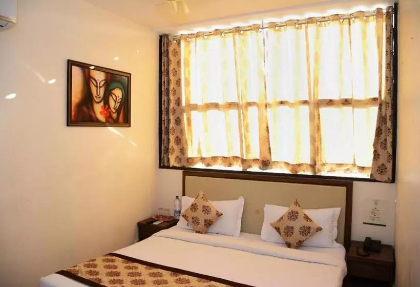 Eco Inn Hotel By Lime Tree