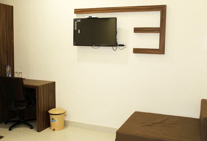 Eco Inn Hotel By Lime Tree