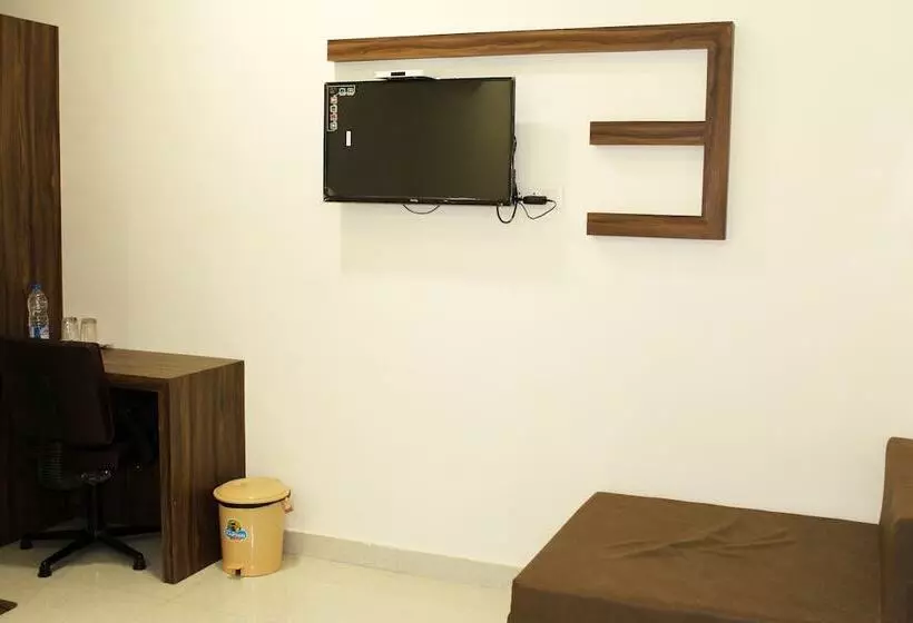 Eco Inn Hotel By Lime Tree