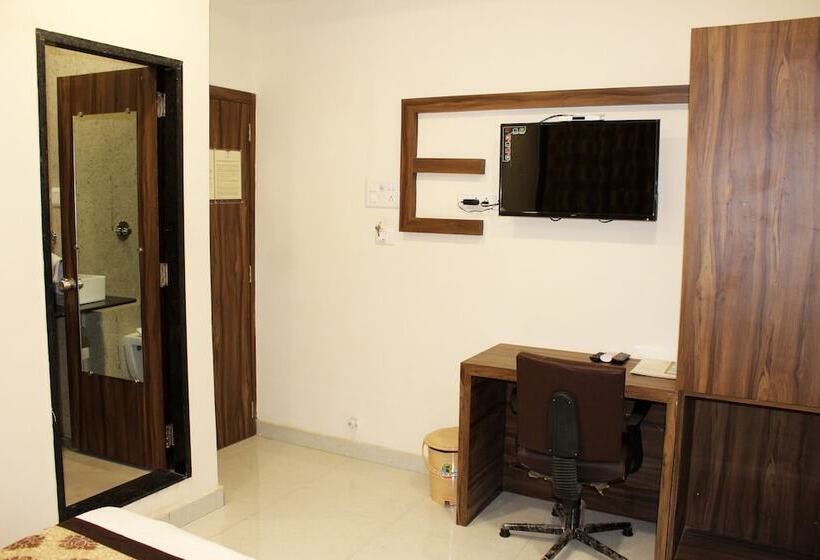 Eco Inn Hotel By Lime Tree