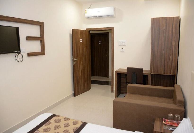 Eco Inn Hotel By Lime Tree