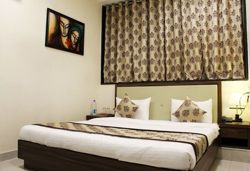 Eco Inn Hotel By Lime Tree