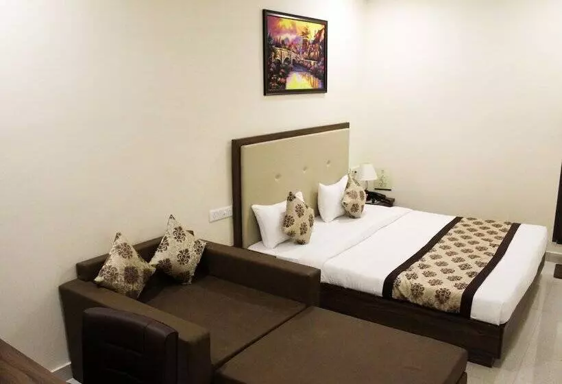 Eco Inn Hotel By Lime Tree