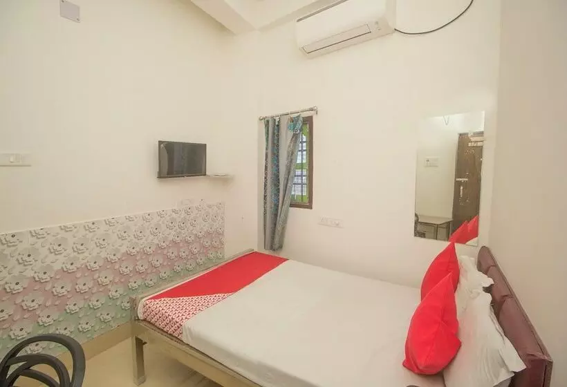 Hotelli O Kshounish Residency