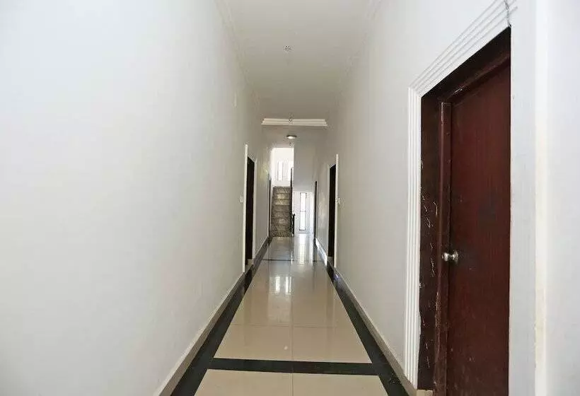 هتل Narayana Palace By Oyo Rooms