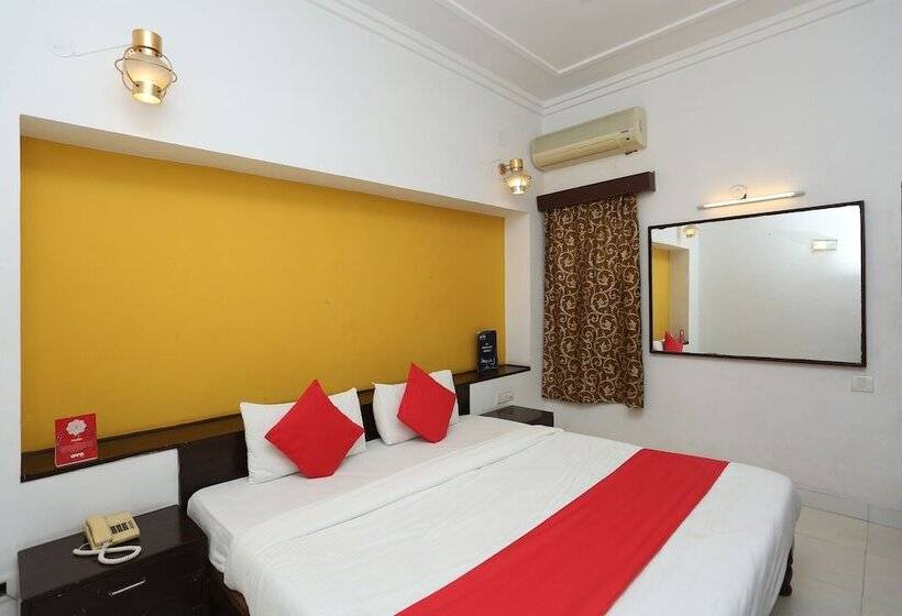 בית מלון כפרי Narayana Palace By Oyo Rooms