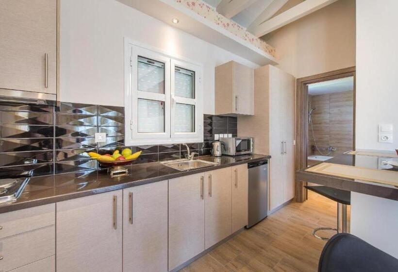 Aeolos Boutique Hotel And Suites