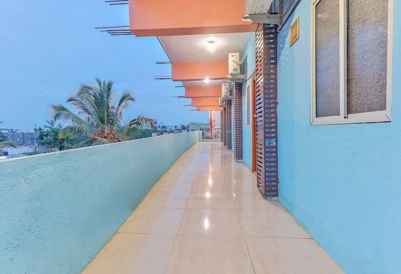 Ams Hotel By Oyo Rooms