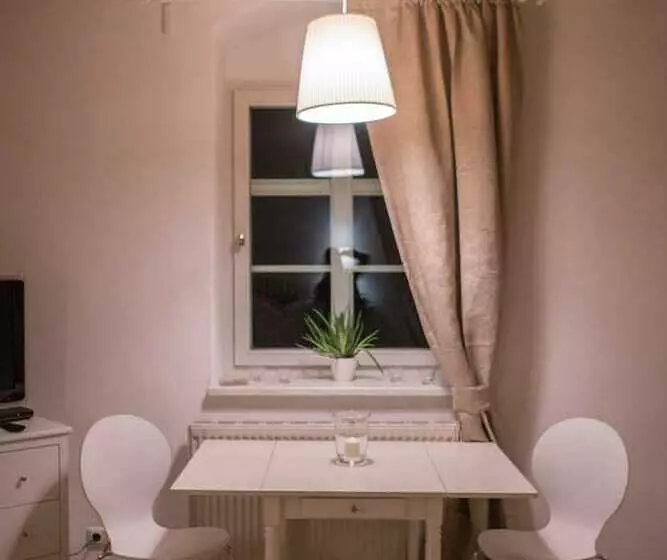Apartone