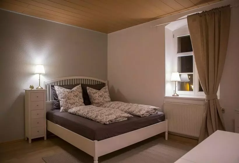 Apartone
