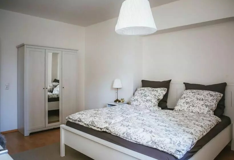 Apartone