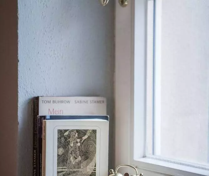 Apartone