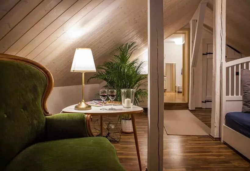 Apartone