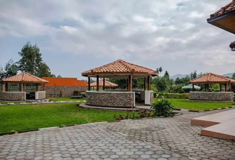 تختخواب و صبحانه Musanze Caves