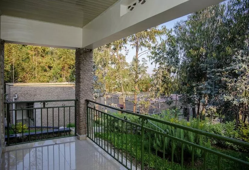 تختخواب و صبحانه Musanze Caves